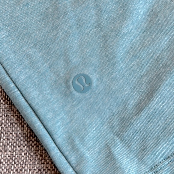 Mint Lululemom Men’s Evolution Polo in Medium - Picture 2 of 2